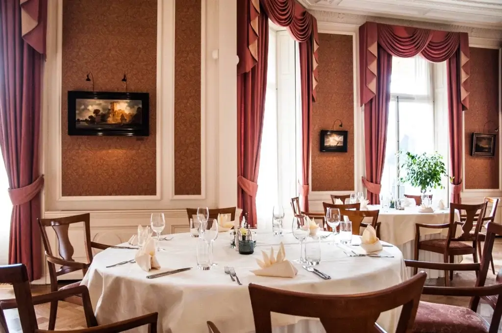 Van-Pallandtzaal-dineropstelling